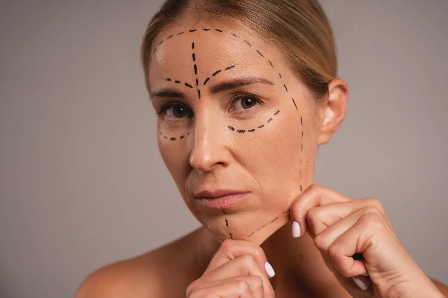 facial illustrations highlighting areas targeted by different facelift types